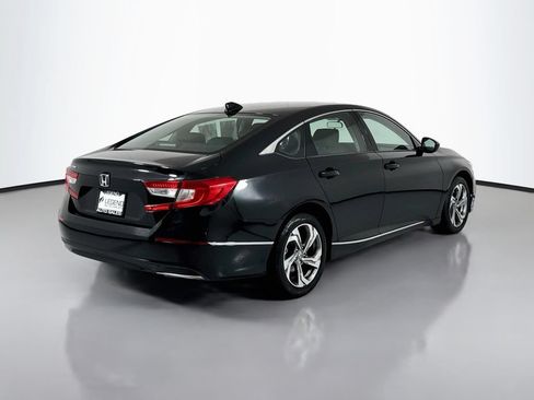 Used 2018 Honda Accord EX image 5