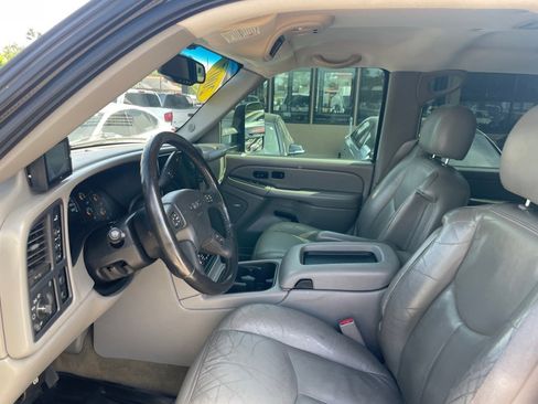 Used 2007 GMC Sierra 2500 SLT w/ Heavy-Duty Power Package AWD/4WD image 14