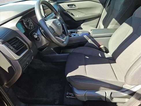 New 2026 Nissan Rogue S image 4