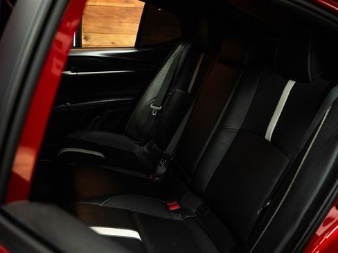 Used 2025 Toyota Camry SE w/ Convenience Package image 10