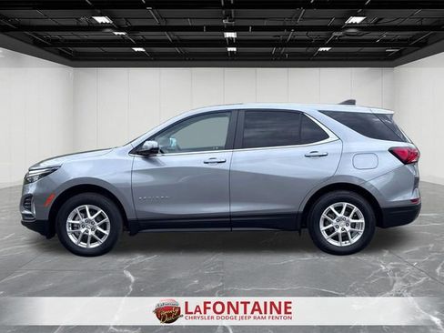 Used 2024 Chevrolet Equinox LT AWD/4WD image 2