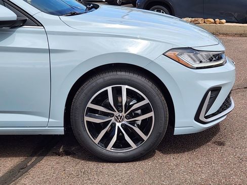New 2026 Volkswagen Jetta SE FWD image 29