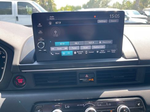 Used 2025 Honda Pilot EX-L image 21