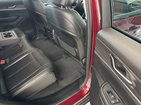 Used 2023 Jeep Grand Cherokee Limited AWD/4WD image 29
