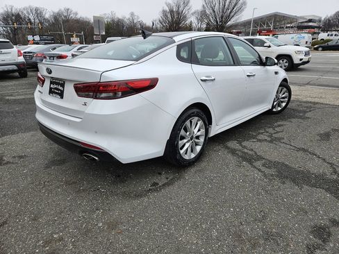 Used 2018 Kia Optima S w/ Panoramic Sunroof Package image 5