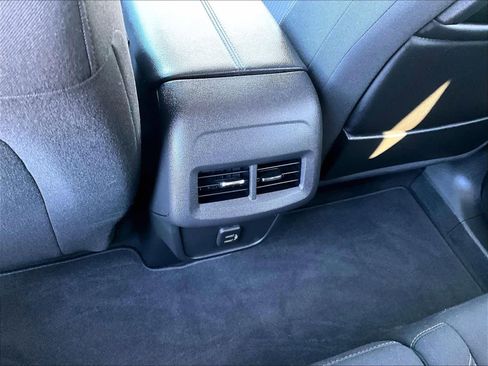 Used 2022 GMC Terrain SLE w/ Driver Convenience Package image 28