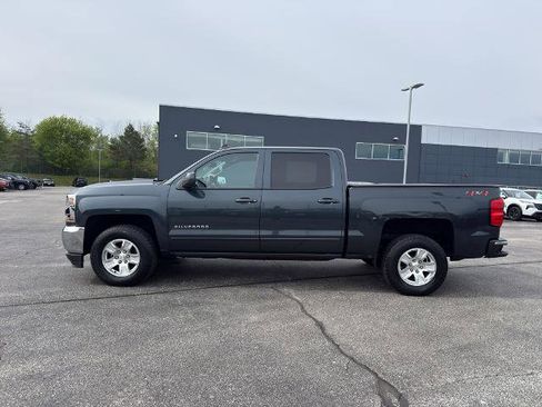 Used 2018 Chevrolet Silverado 1500 LT AWD/4WD image 7