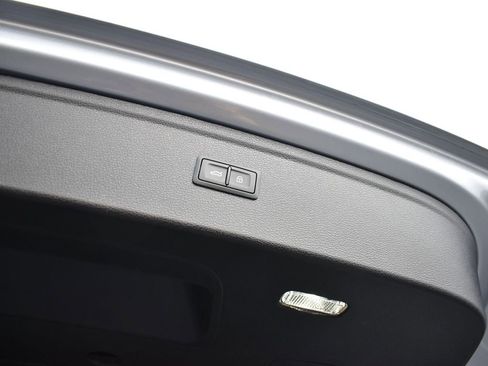 Used 2024 Audi Q5 e Premium Plus image 28