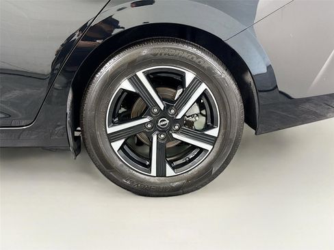 Used 2025 Nissan Sentra SV FWD image 31