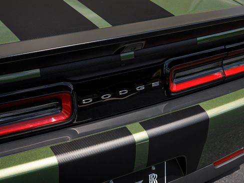 Used 2021 Dodge Challenger SRT Hellcat Redeye RWD image 16