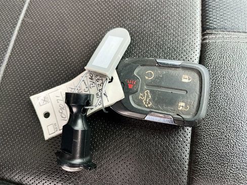 Used 2021 Chevrolet Silverado 1500 High Country w/ Technology Package image 34