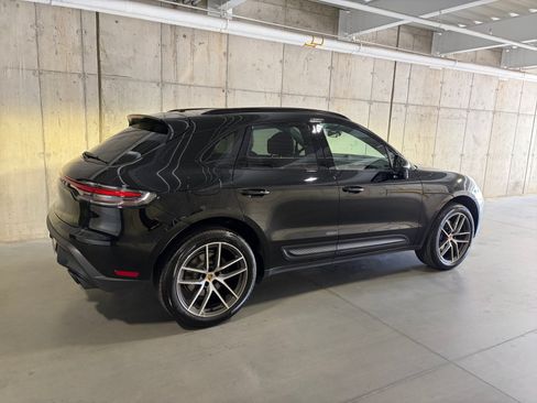 Certified 2026 Porsche Macan AWD/4WD image 7