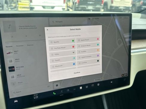 Used 2024 Tesla Model X image 13