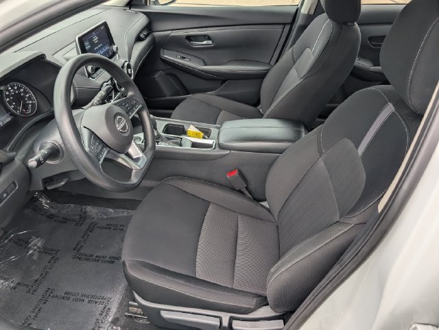 Used 2025 Nissan Sentra SV FWD image 10