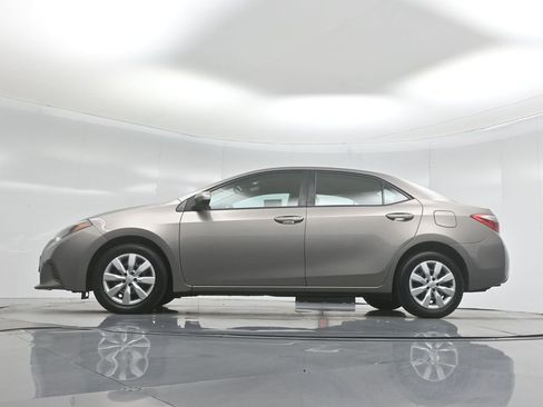 Used 2016 Toyota Corolla LE image 46