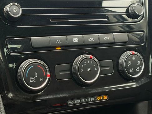 Used 2021 Volkswagen Passat 2.0T S image 21