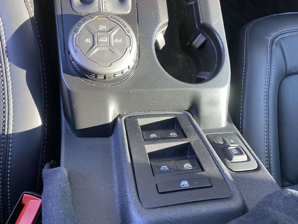 Used 2025 Ford Bronco Outer Banks AWD/4WD image 26