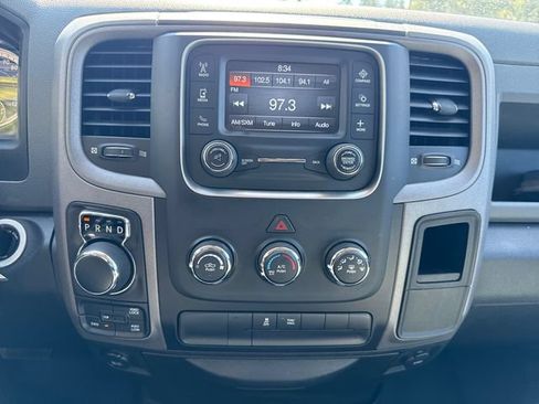 Used 2017 RAM 1500 Express AWD/4WD image 22