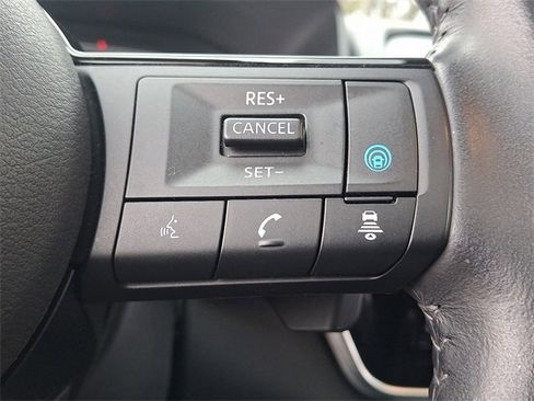 Used 2021 Nissan Rogue SL image 22