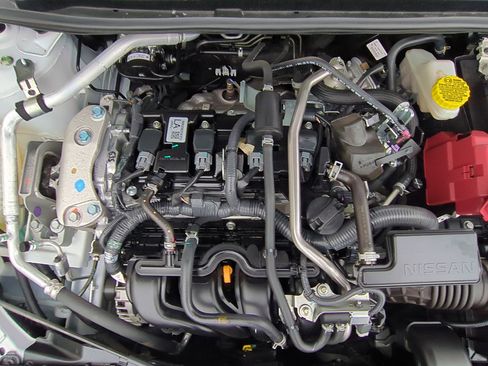 Used 2024 Nissan Sentra SR w/ Trunk Package image 32