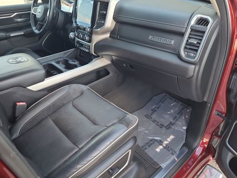 Used 2019 RAM 1500 Laramie image 35
