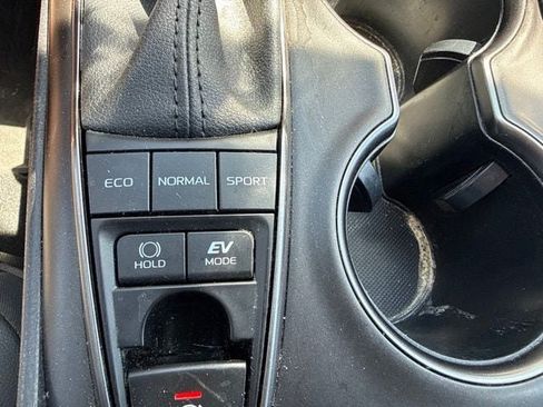 Used 2023 Toyota Camry SE FWD image 24