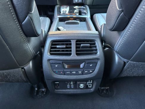 Used 2021 Honda Pilot Touring image 34