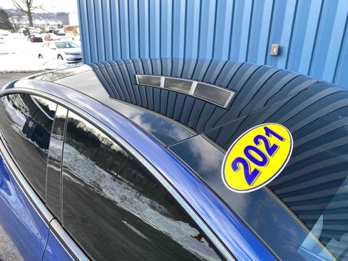 Used 2021 Tesla Model 3 Standard Range Plus image 5