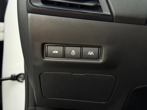 New 2026 Nissan Sentra SR w/ SR Premium Package FWD image 23