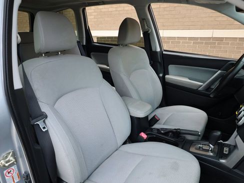 Used 2017 Subaru Forester 2.5i Premium w/ All-Weather Package image 28