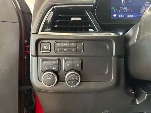 Used 2025 Chevrolet Tahoe RST w/ Comfort Package AWD/4WD image 25
