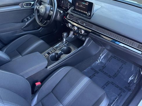 Used 2023 Honda Civic Sport image 32