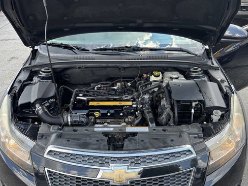 Used 2011 Chevrolet Cruze LT image 23