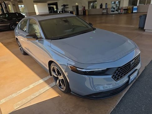 Used 2023 Honda Accord Sport image 7