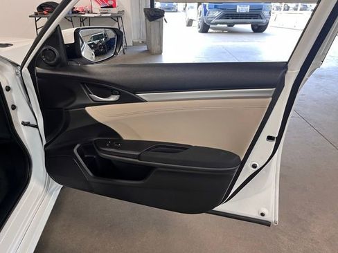 Used 2018 Honda Civic EX image 12
