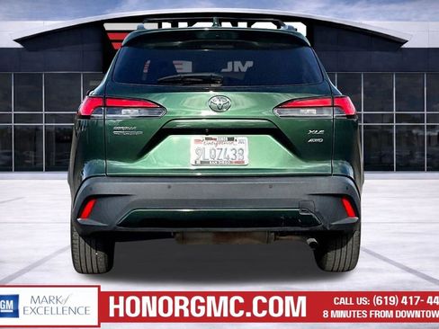 Used 2022 Toyota Corolla Cross XLE w/ Convenience Package image 5