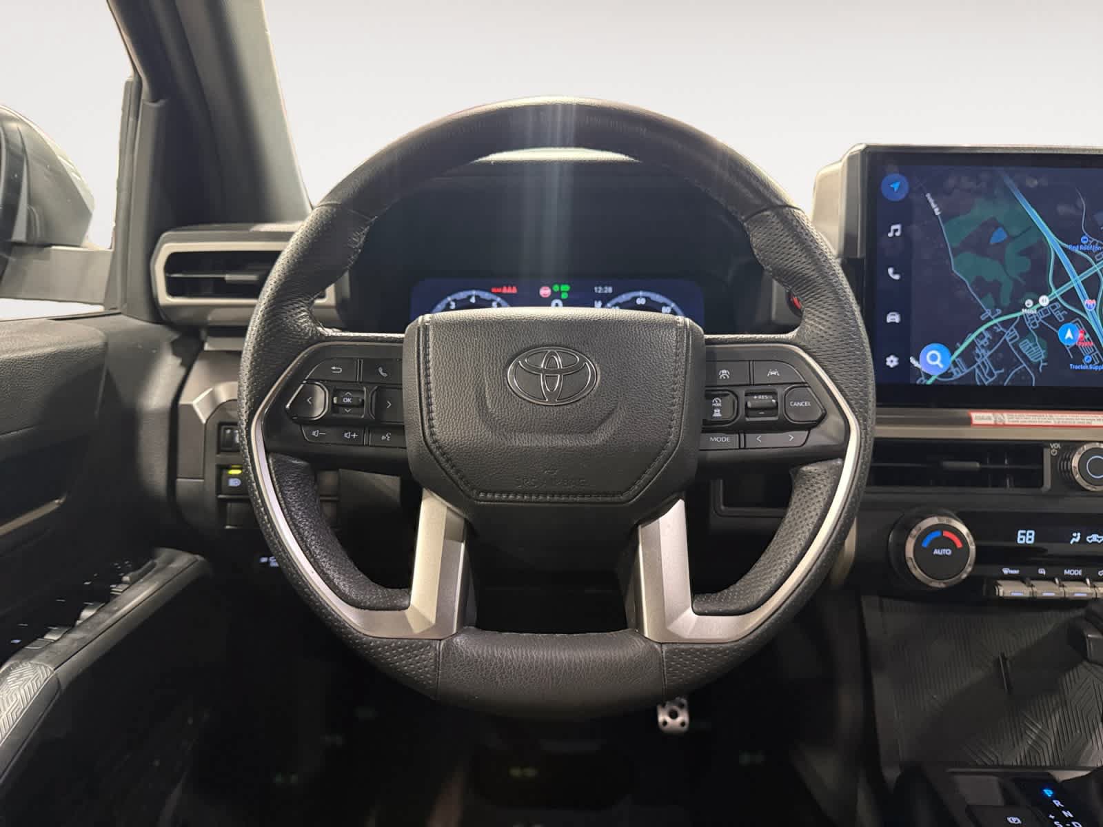 Used 2025 Toyota Tacoma TRD Sport AWD/4WD image 13