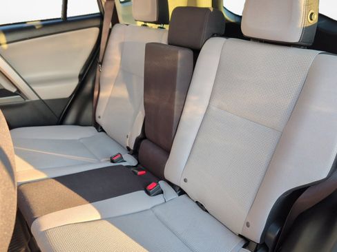 Used 2018 Toyota RAV4 XLE image 15