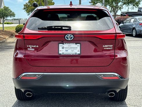 Certified 2022 Toyota Venza Limited w/ Advanced Technology Package AWD/4WD image 4