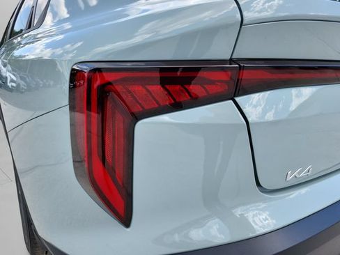 New 2026 Kia K4 FWD image 32