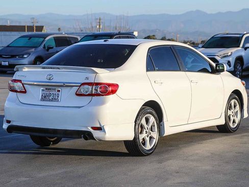 Used 2012 Toyota Corolla S image 5