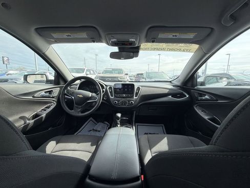 Used 2021 Chevrolet Malibu LT FWD image 10