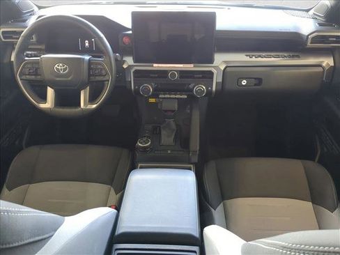 Used 2024 Toyota Tacoma TRD Off-Road w/ TRD Off Road Upgrade Package image 19