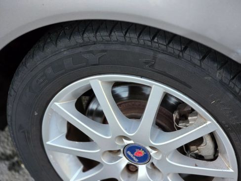 Used 2003 Saab 9-3 Arc FWD image 8