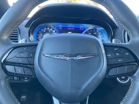Used 2023 Chrysler 300 S image 19