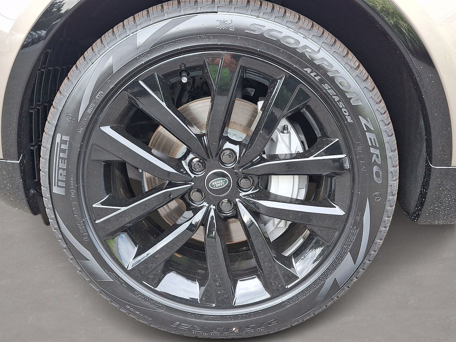 New 2026 Land Rover Discovery Dynamic SE AWD/4WD image 5
