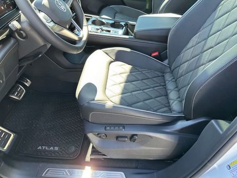 New 2026 Volkswagen Atlas SEL Premium R-Line AWD/4WD image 11