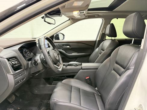 Used 2023 Jeep Wrangler Unlimited Sahara image 30