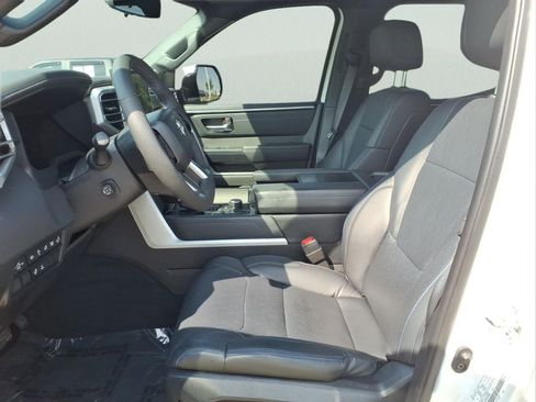 Certified 2025 Toyota Tundra Platinum AWD/4WD image 18