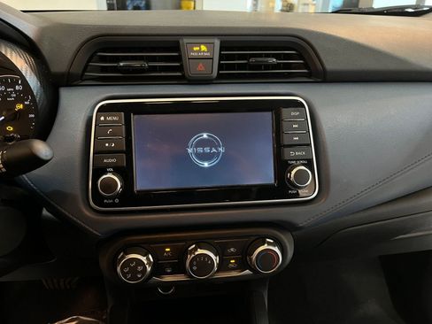 Used 2025 Nissan Versa SV FWD image 17